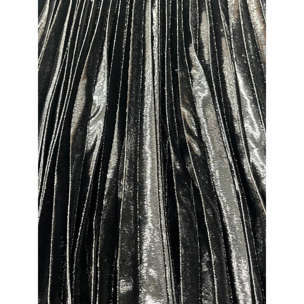 NWT Dolce & Gabbana Black Pleated Midi Skirt in Flowing Lamé Velvet  IT 40 US S - Picture 13 of 13